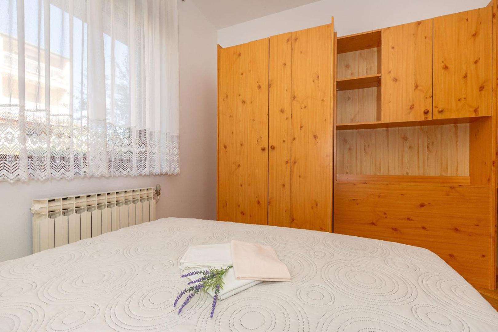 Three Bedroom Apartment In Biograd Biograd Na Moru Exteriér fotografie