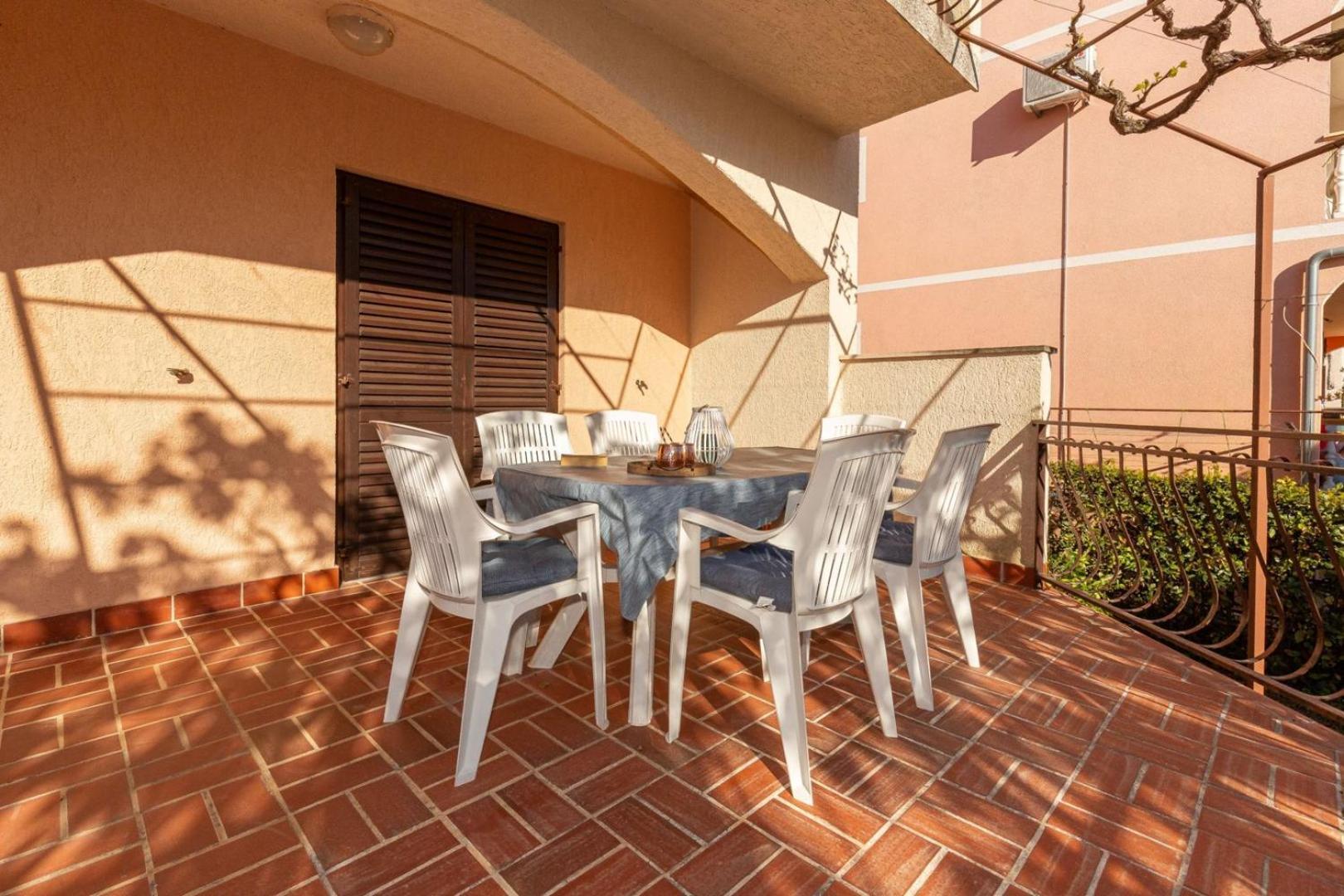 Three Bedroom Apartment In Biograd Biograd Na Moru Exteriér fotografie